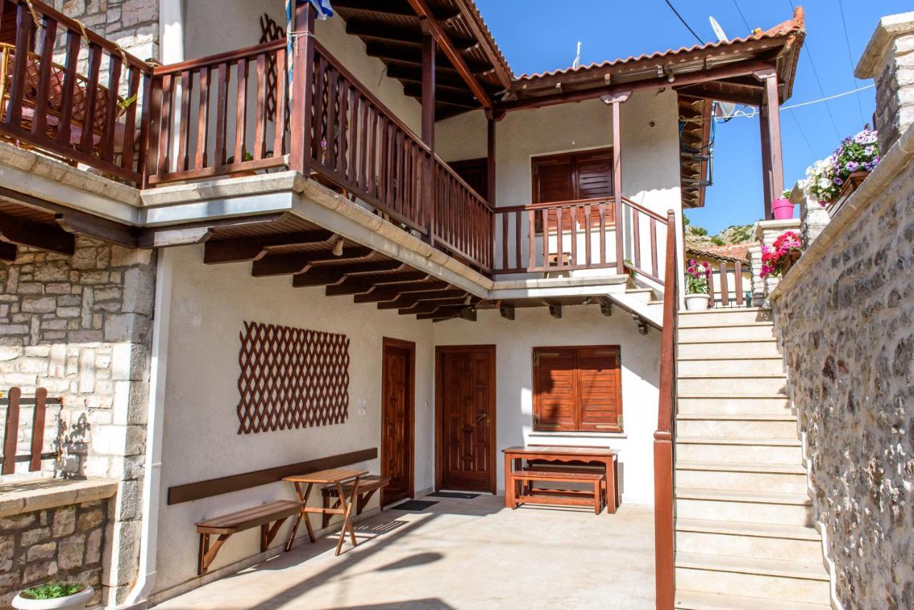 Δημητσανασ Τοποσ Νύμφη Αγνώ Apartment Dimitsana Exterior photo